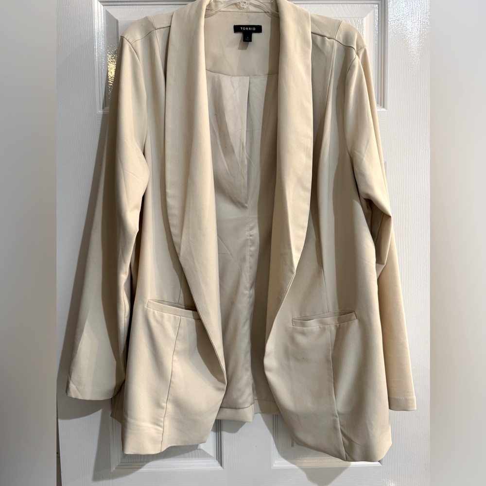 Torrid Cream Long Tuxedo Blazer